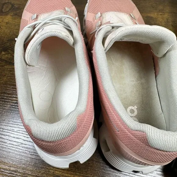 On Running Women's Athletic Shoes in Pink and White - Picture 9 of 9